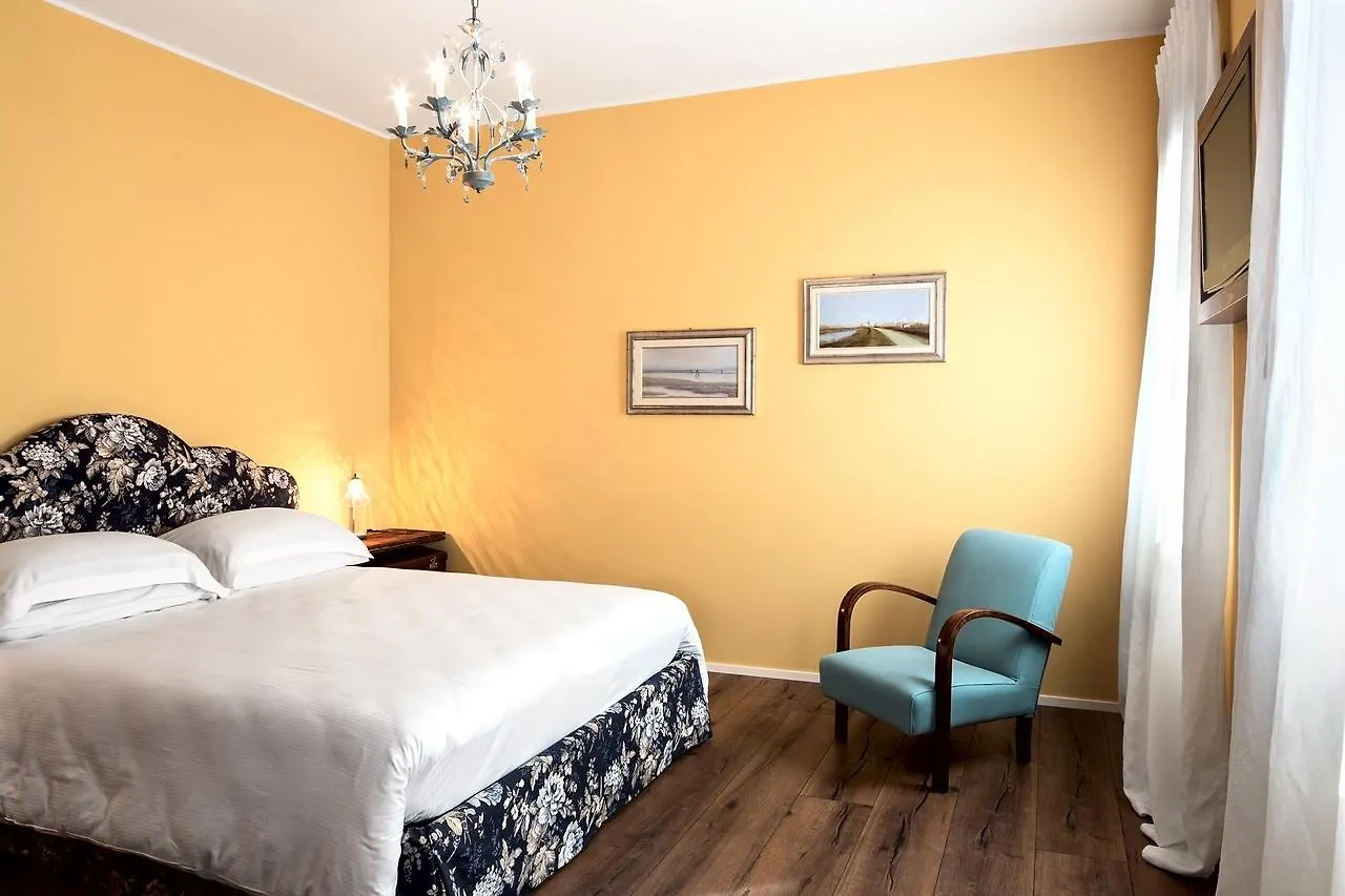 Ca' Ciaran Bed & Breakfast Chiarano 3*,  Italy