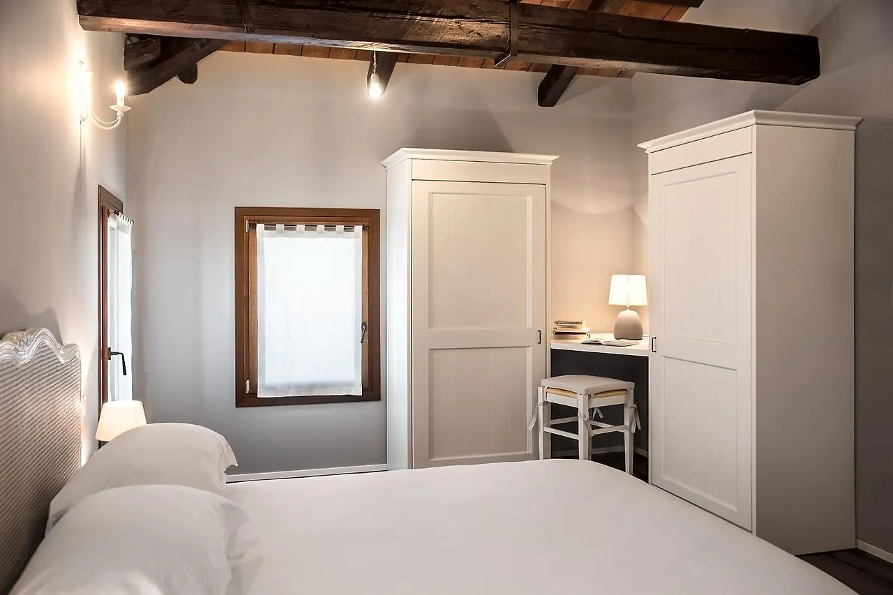 Ca' Ciaran Bed & Breakfast Chiarano Italy