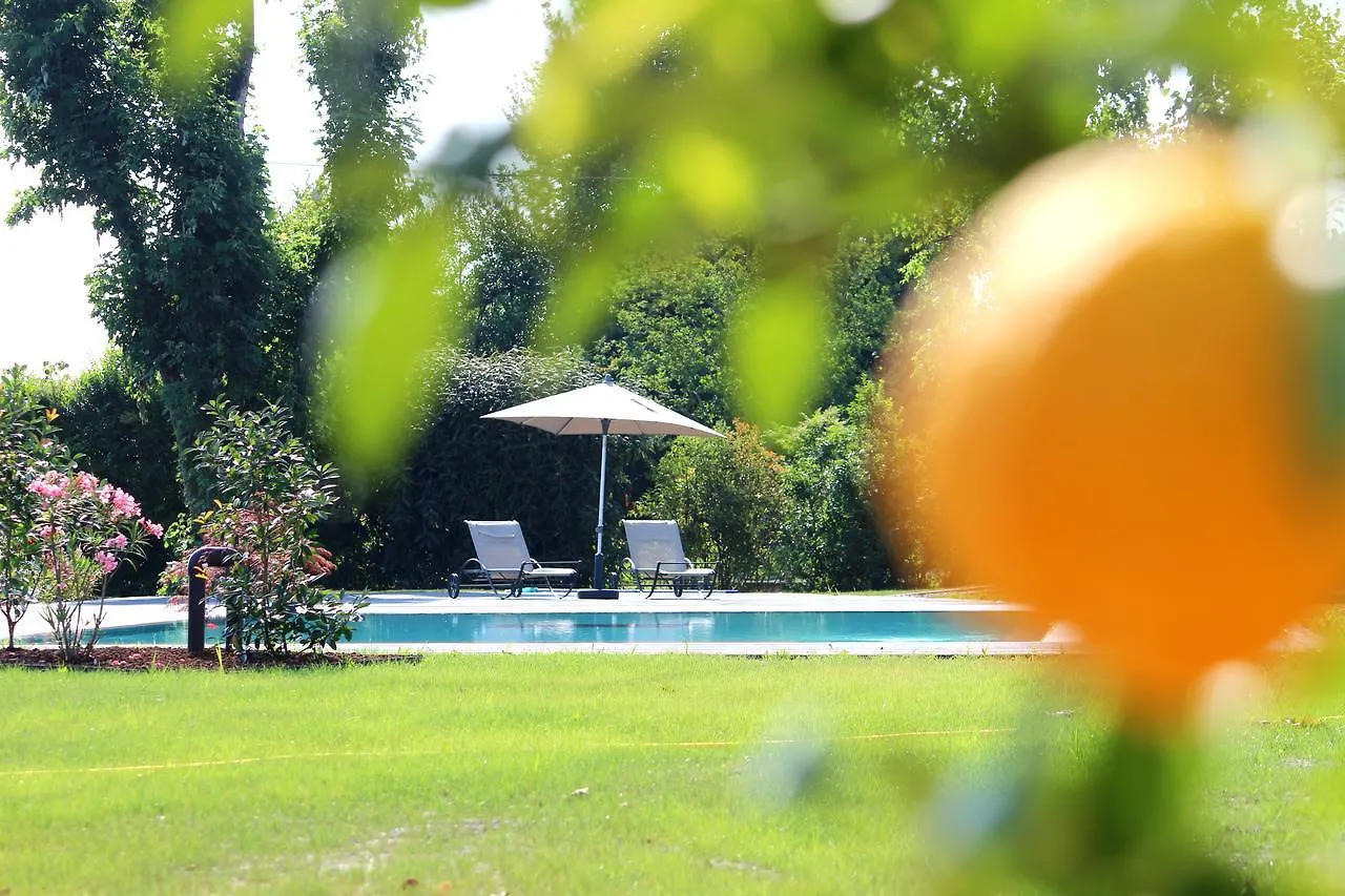 Ca' Ciaran Bed & Breakfast Chiarano 3*,  Italy